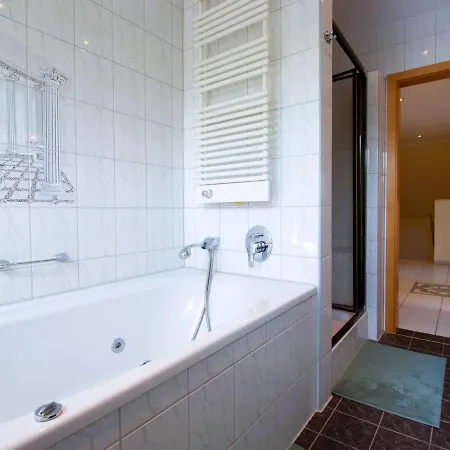 Großzügige Im Haus 