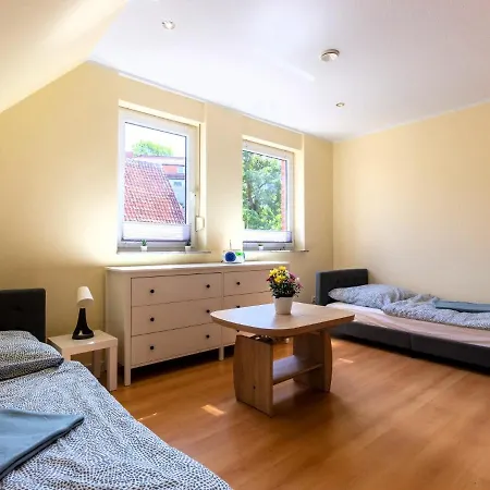 Apartment Großzügige Im Haus 