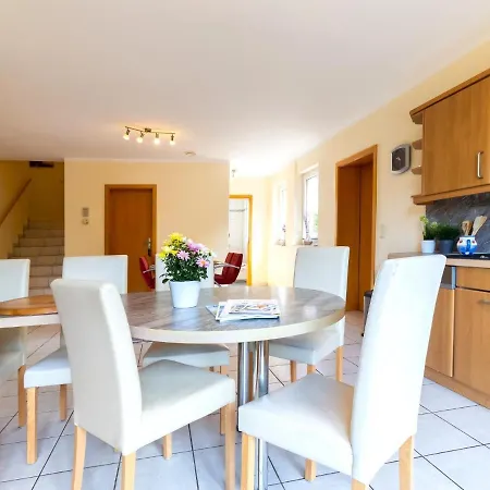 Großzügige Im Haus 